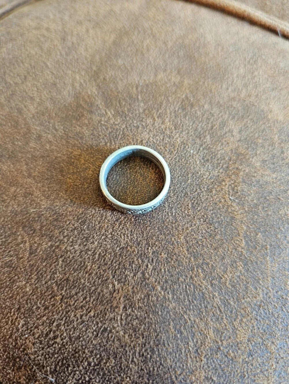 Vintage Renaissance Style Geometric Silver Tone Wedding Band Ring Sz 7